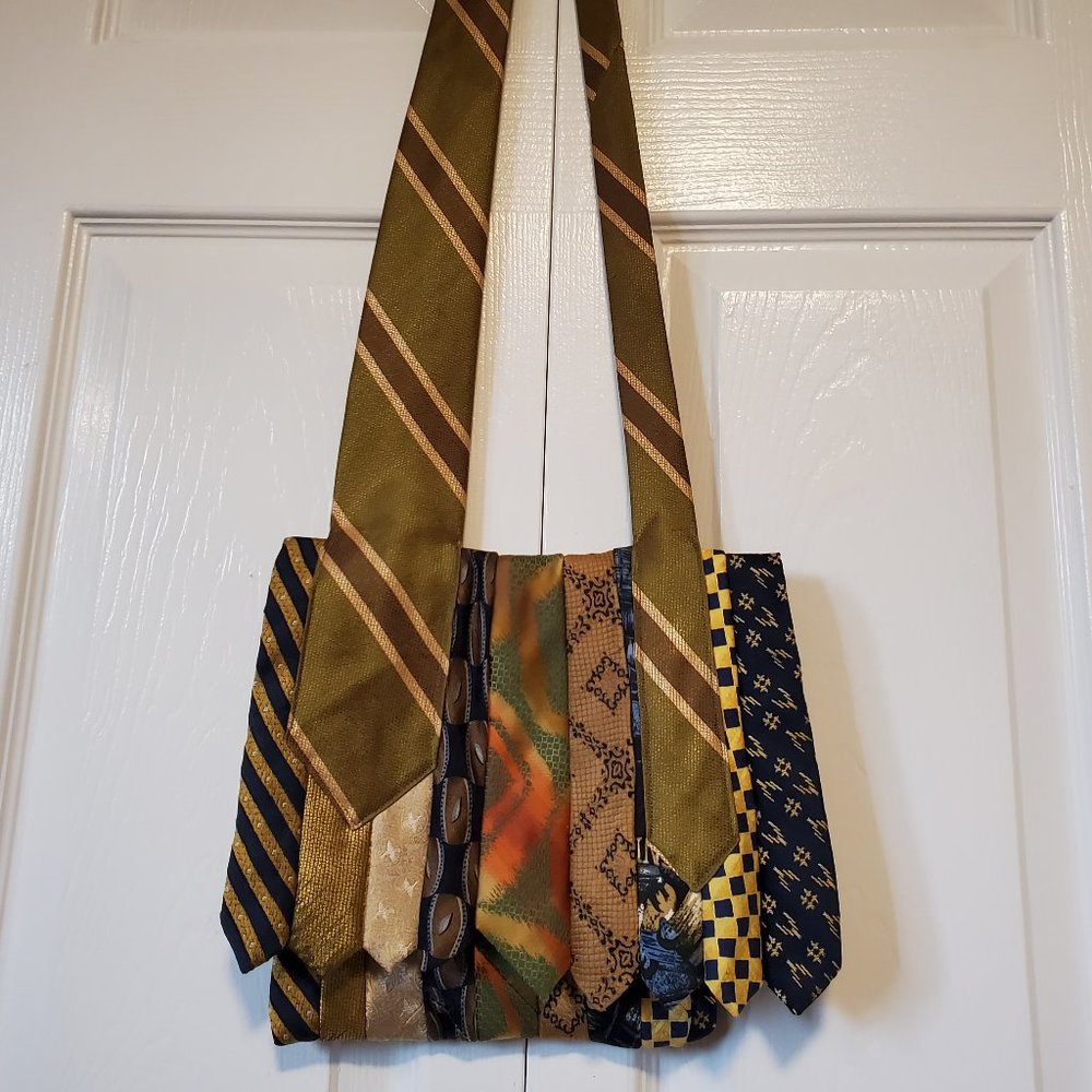 UNIQUE Purse Made of Men Ties!